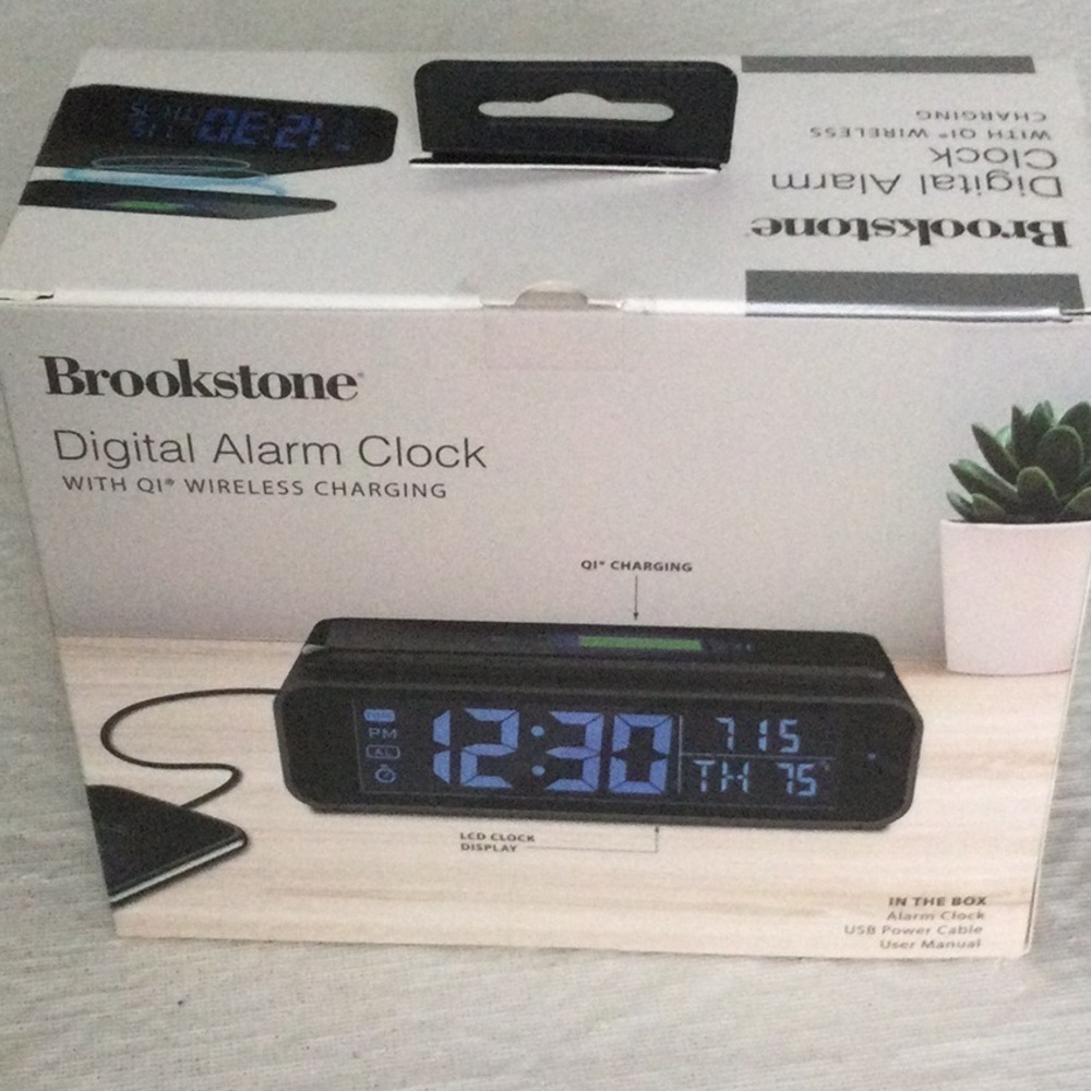 Home Brookstone Digital Alarm Clock with Wireless Charging New